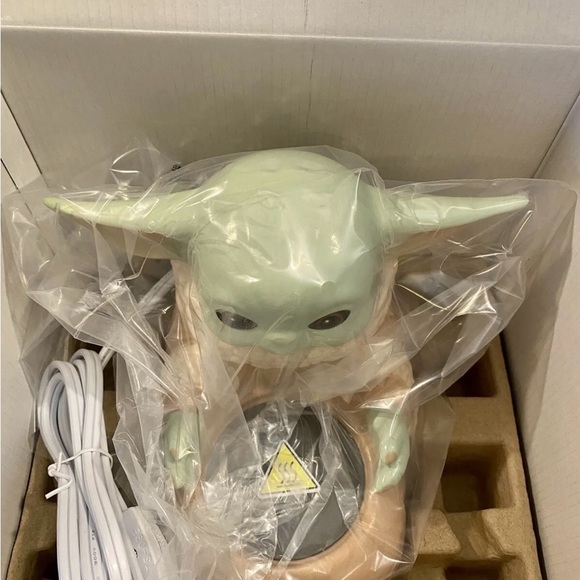 NIB The Child (Grogu) Scentsy warmer from STAR WARS The Mandalorian, Brand New! - Picture 3 of 7